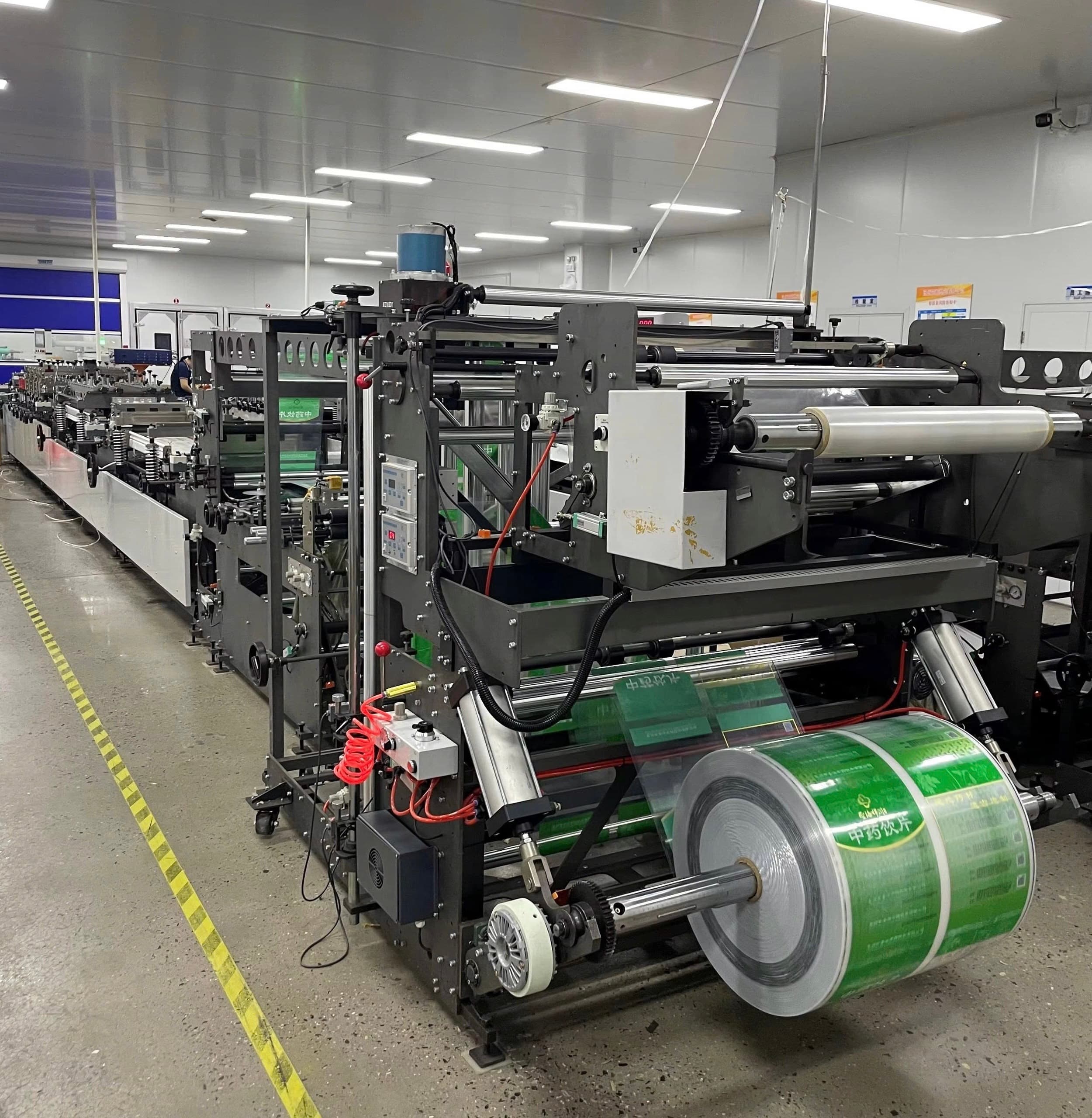 Automatic Cutting & Sealing